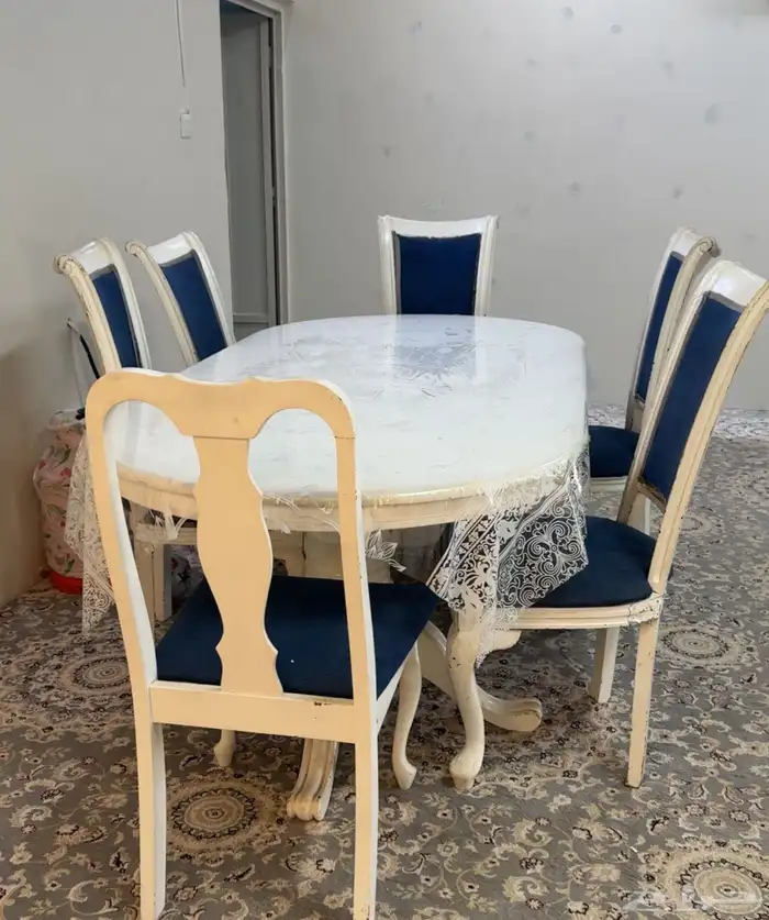 طاولة طعام مستخدمه 1