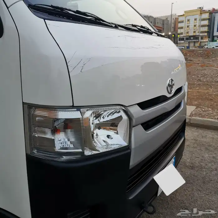 تويوتا هايس 2015 بنزين. مخزنة 6