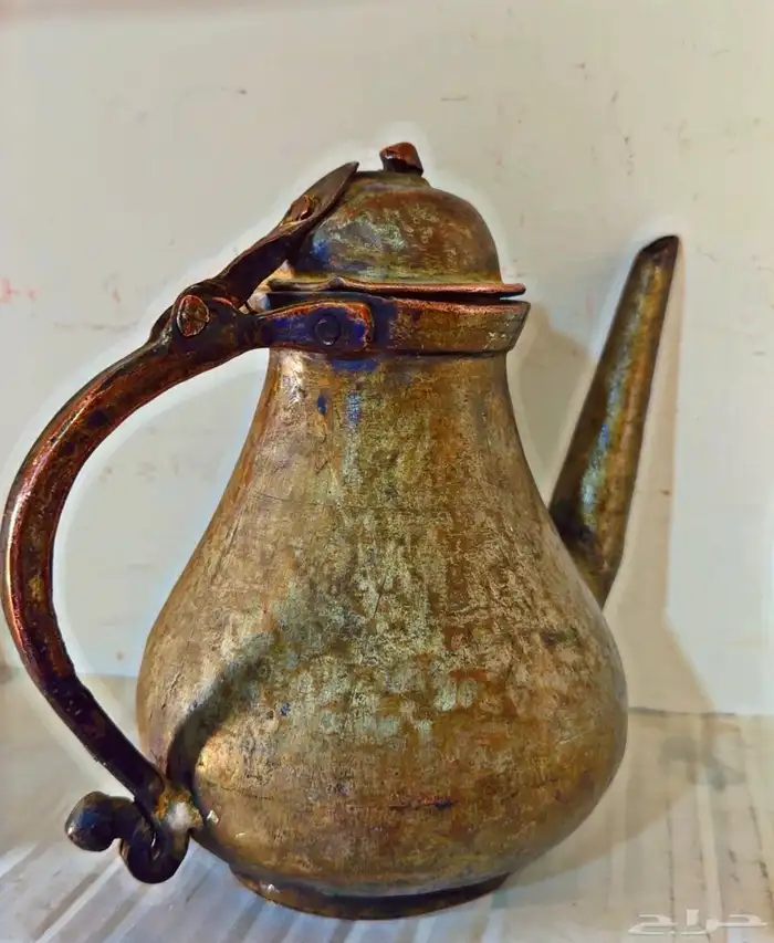 إبريق شاي من النحاس الأحمر العتيق وزنه ثقيل 6