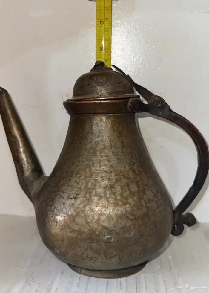 إبريق شاي من النحاس الأحمر العتيق وزنه ثقيل 10