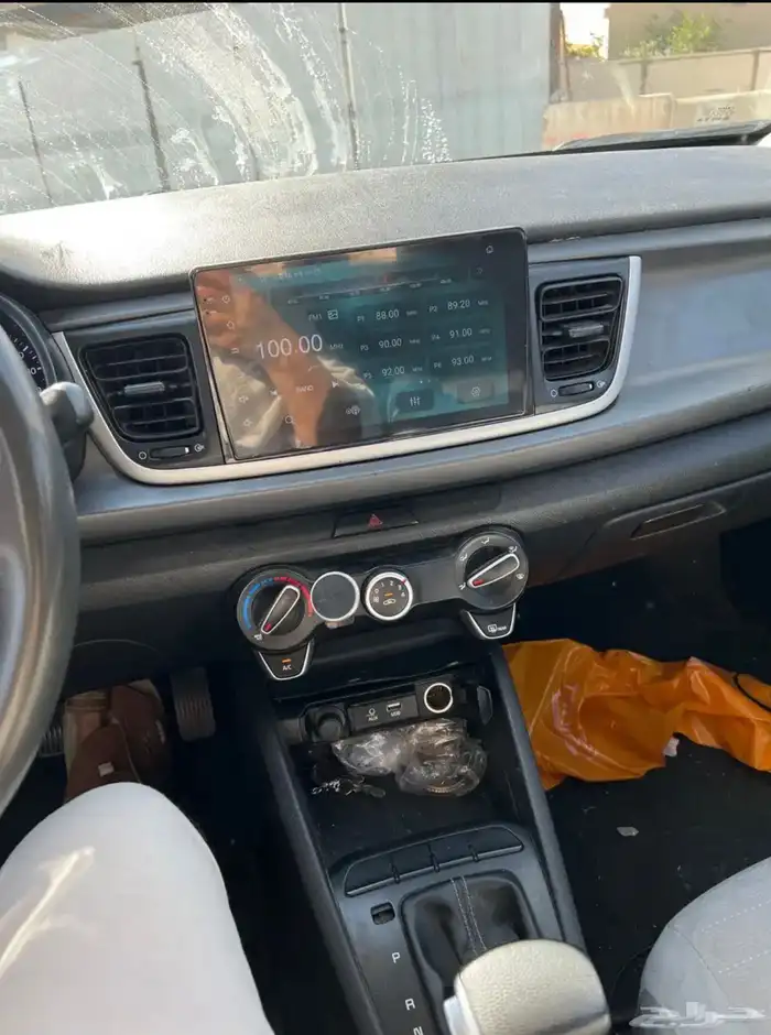 للبيع سيارتين جمس وكيا ريو 2