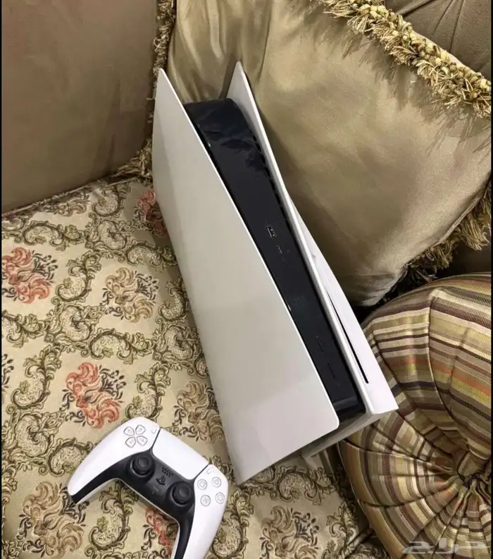 للبيع بليستيشن 5 شوف وصف الاعلان 1
