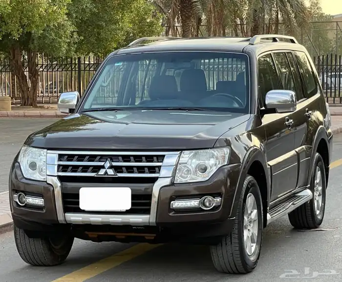 متسوبيشي باجيرو 2018 فل سعودي 8
