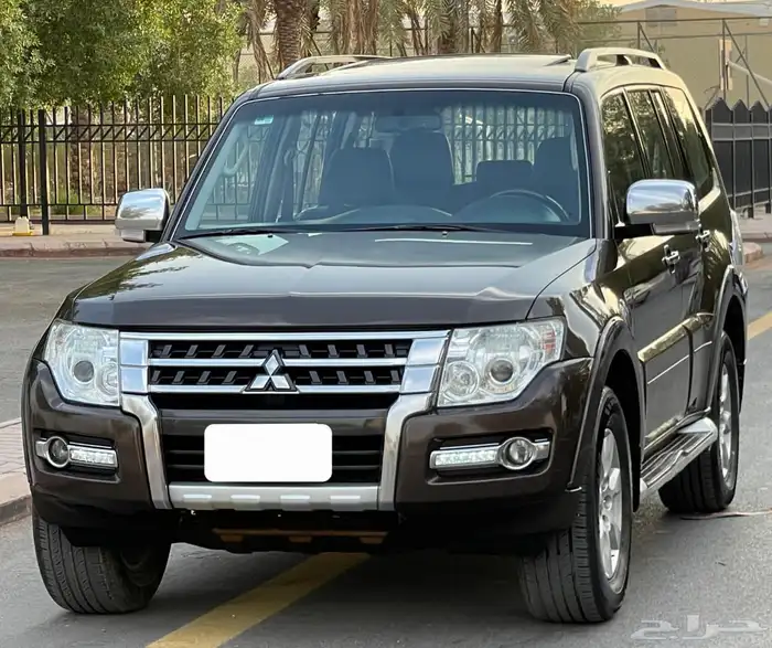 متسوبيشي باجيرو 2018 فل سعودي 5