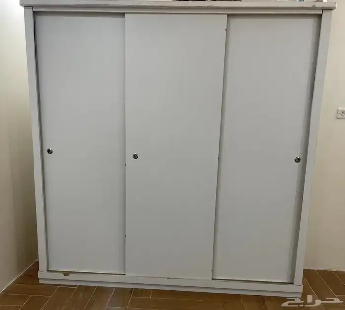 دولاب للبيع 0