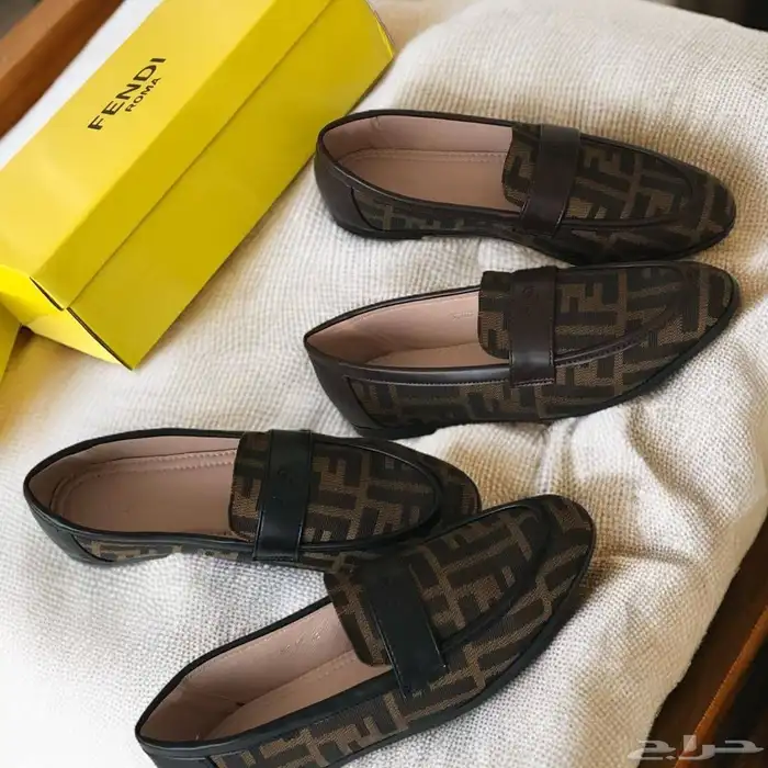 شنط و شوزات ماركه 4