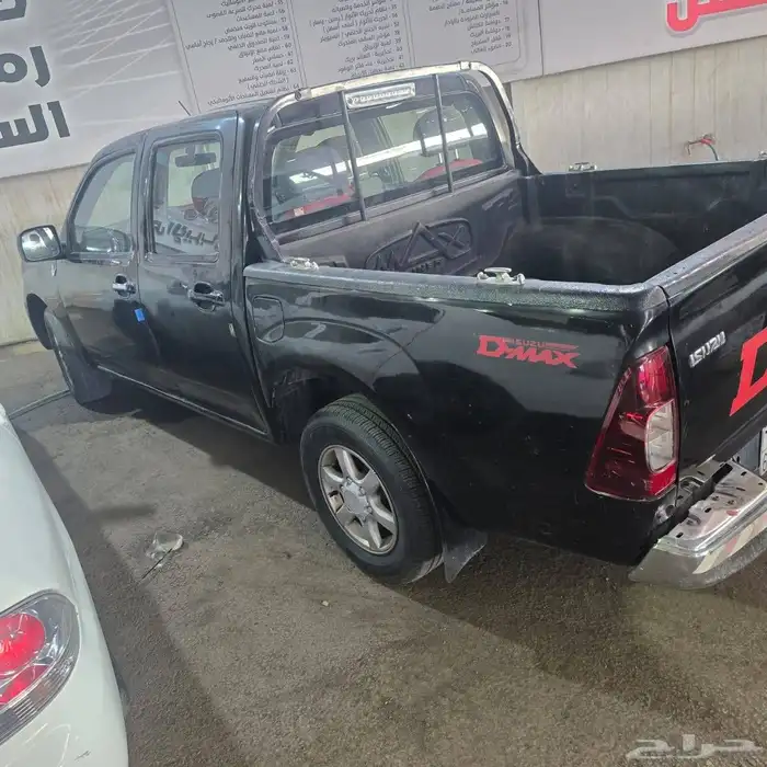 سيارتين ايسوزو 2012 3