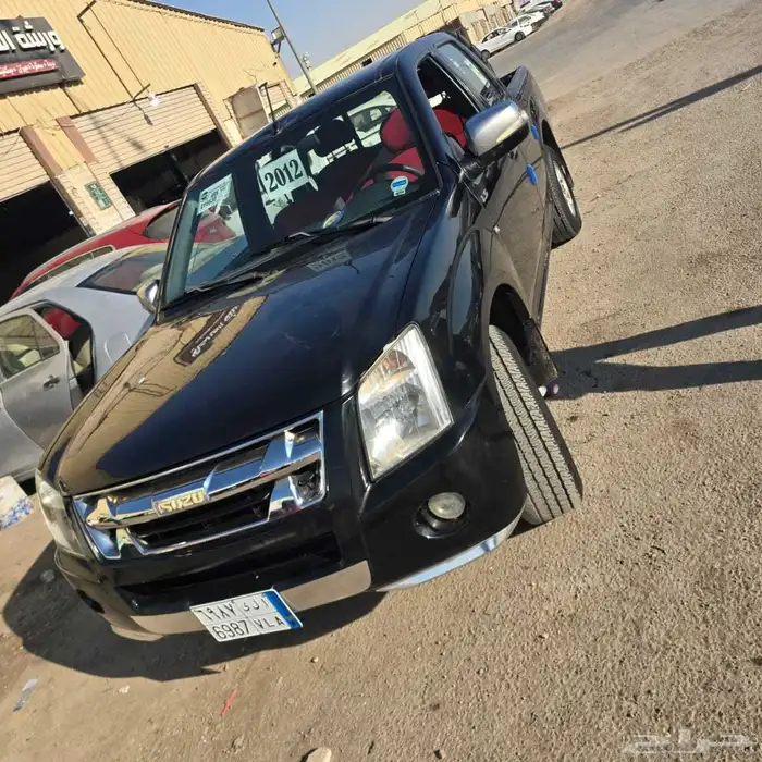 سيارتين ايسوزو 2012 4