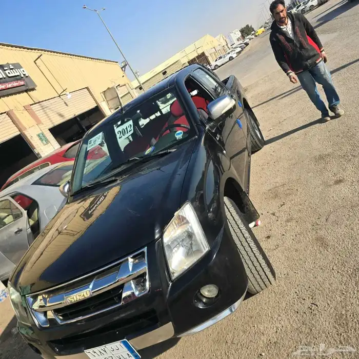 سيارتين ايسوزو 2012 2