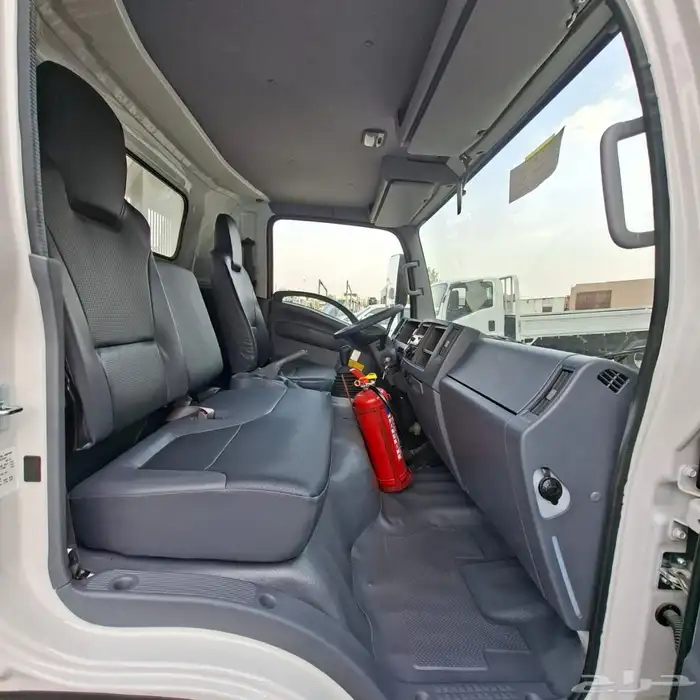 قلاب ايسوزو 2024 خليجي سعة المحرك 3.0 الطن 4 السعر 134 شامل 8