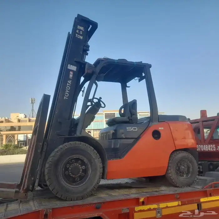 تاجير رافعه شوكيه فوركلفت سكينه بوكلين صغير كرين 1