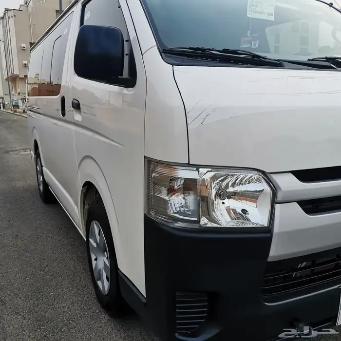 تويوتا هايس 2015 بنزين. مخزنة 9