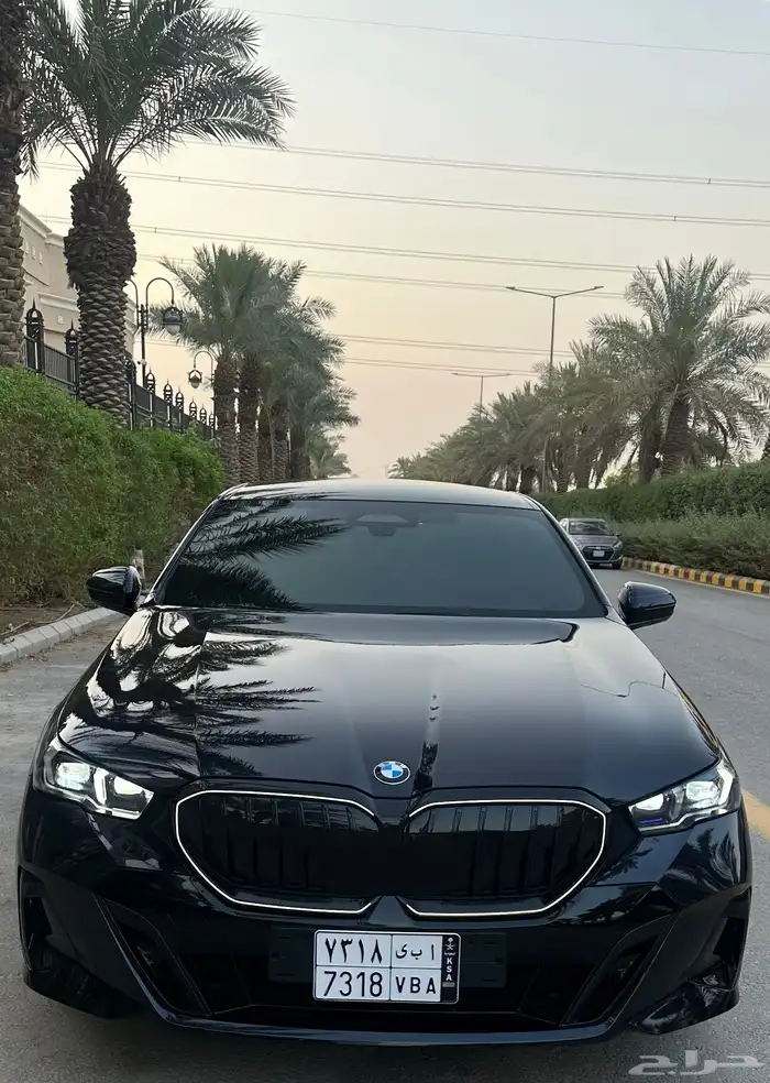 BMW 520i M (ضمان  بكج صيانه ناغي) 1