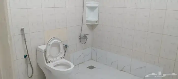 شقة 3 غرف سكنيه في عمارة عوائل نظيفه 9