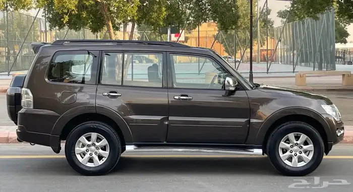 متسوبيشي باجيرو 2018 فل سعودي 4