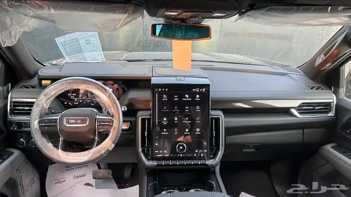 جي ام سي يوكن 2025 الفيشن لدى شركة عبدالمجيد الخضر للسيارات 10