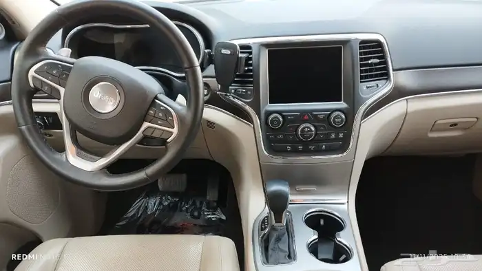 Jeep Grand Cherokee Limited V8 8