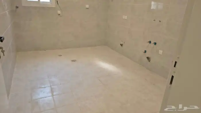 عمارة للإيجار بالكامل بطحاء قريش 10