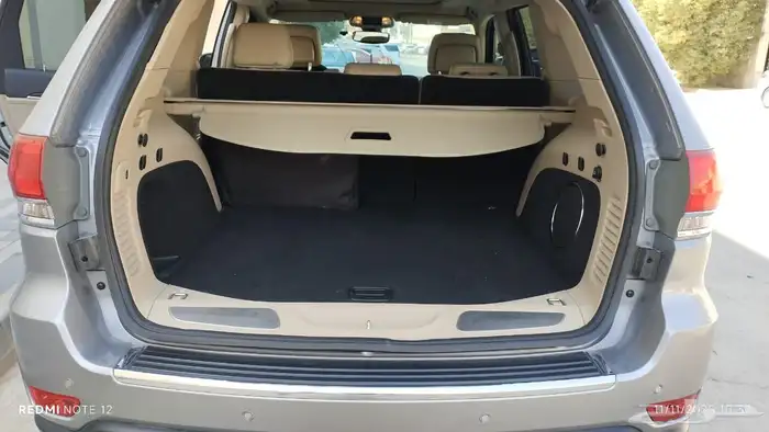 Jeep Grand Cherokee Limited V8 6