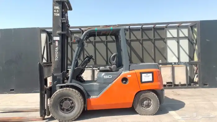 تاجير رافعه شوكيه فوركلفت سكينه بوكلين صغير كرين 0