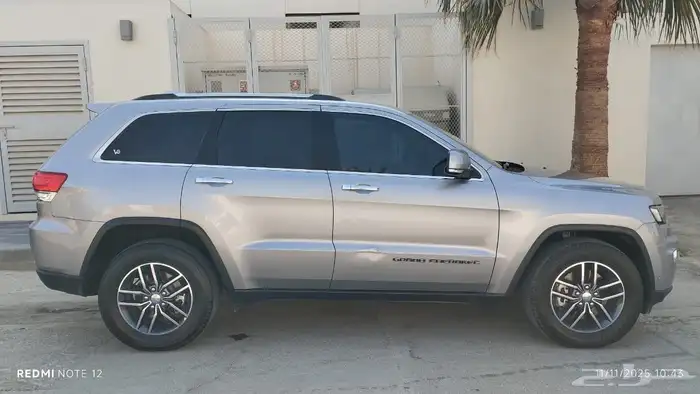 Jeep Grand Cherokee Limited V8 7