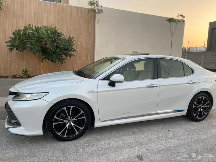 تويوتا كامري قراندي 2018 قراندي 15