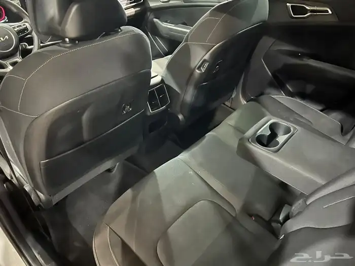 سبورتاج بنزين 2023 نص فل سعودي بحالة الوكالة 4