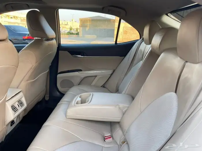 تويوتا كامري قراندي 2018 قراندي 11