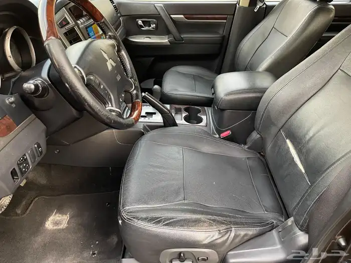 متسوبيشي باجيرو 2018 فل سعودي 21