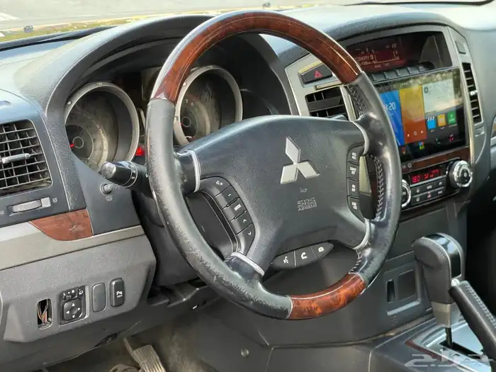 متسوبيشي باجيرو 2018 فل سعودي 18