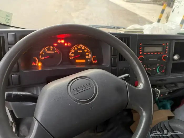 نوع السيارة   ايسوزو دينا تبريد   موديل السيارة   2016 6