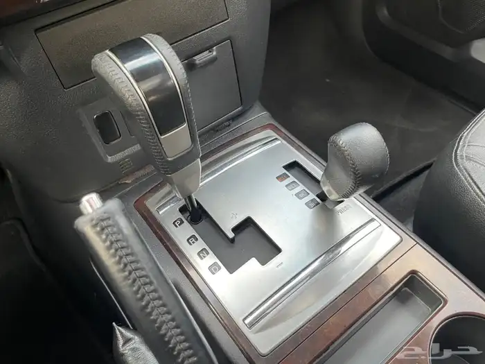 متسوبيشي باجيرو 2018 فل سعودي 28