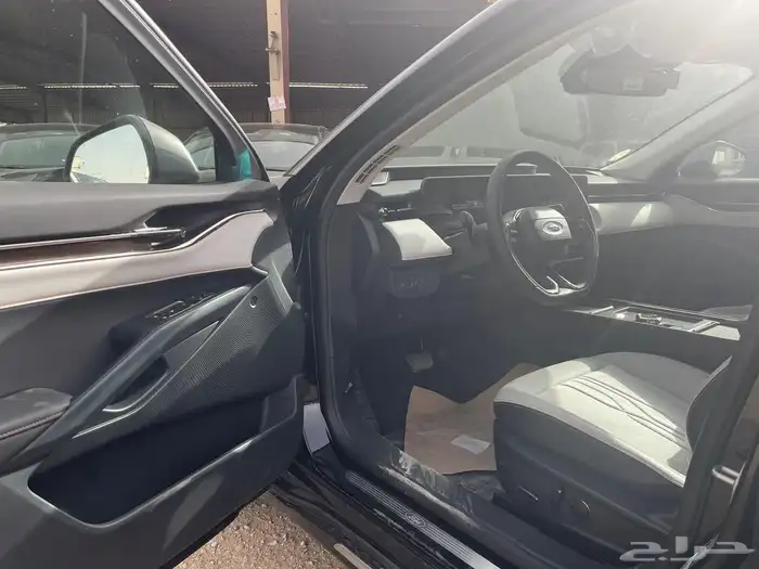 فورد تورس تيتانيوم 2025 كاش وتقسيط 3