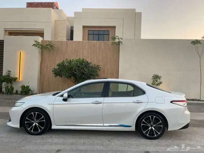 تويوتا كامري قراندي 2018 قراندي 7