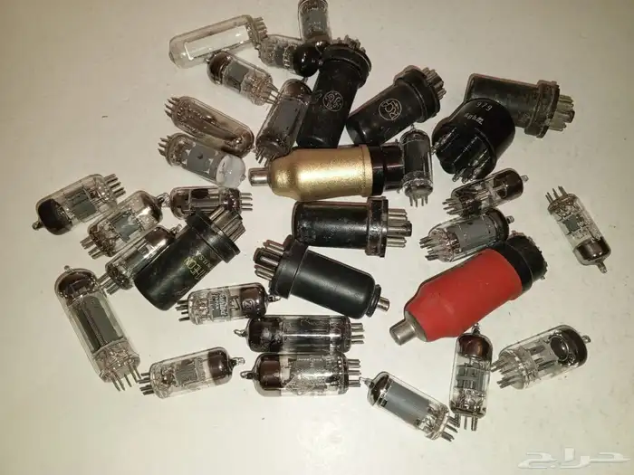 30 لمبة لأجهزة الراديو والتفاز القديمه 1