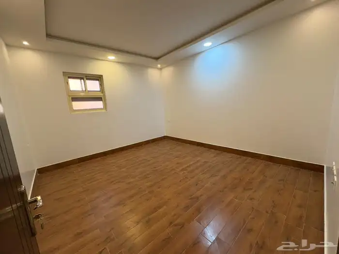 للإيجار شقة من فلة الرياض حي الدرعية 50.000 0