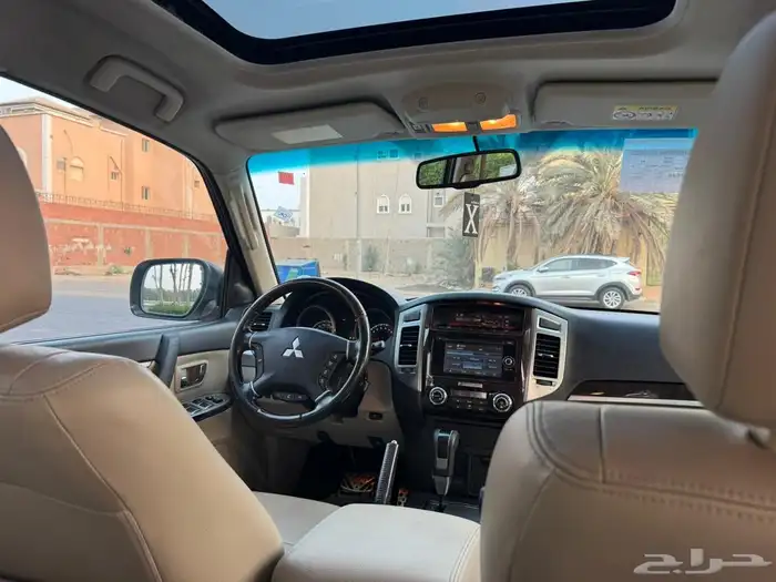 للبيع ميتسوبيشي باجيرو 2017 وكاااله 28