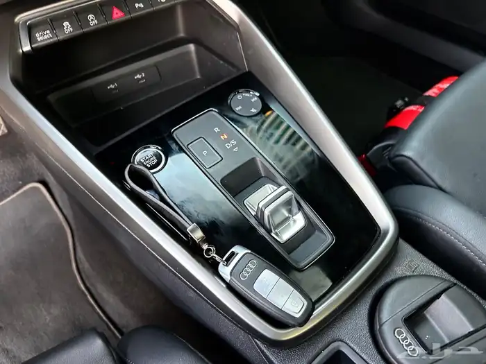 Audi A3 2023 فل اوبشن على الضمان 10