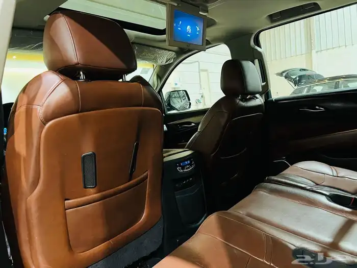 اسكاليد 2017 طويل ( بحالة ممتازة ) 8