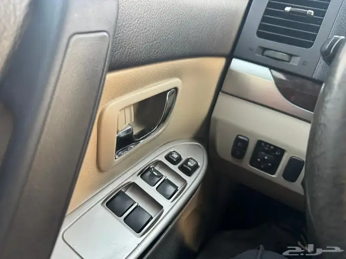 للبيع ميتسوبيشي باجيرو 2017 وكاااله 26