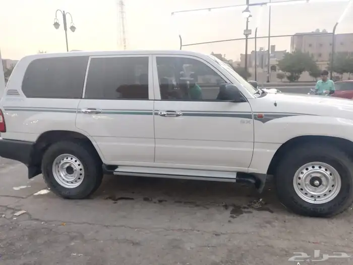 جيب تويوتا هدد 4