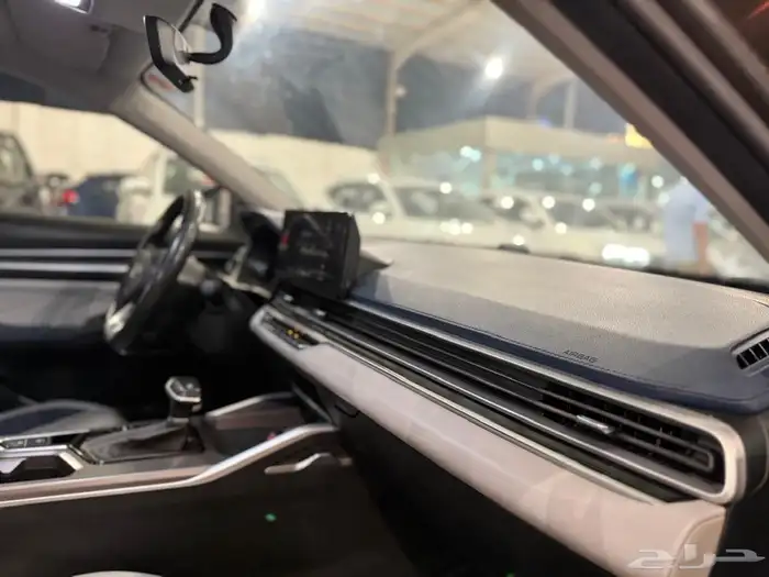 جيلي امجراند 7 موديل 2023 فل كامل . 13