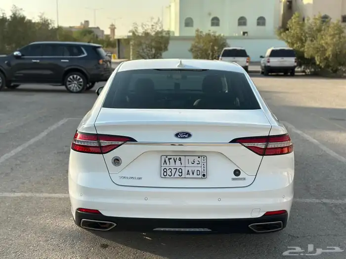 مجموعة فورد تورس 2021 و اكسبديشن 2021 46