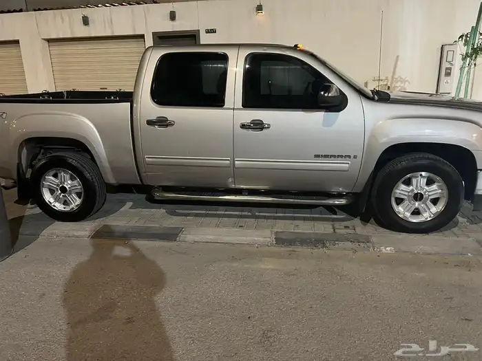 GMC 2009 سلفرادو 6