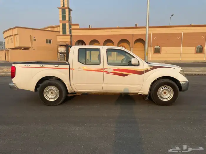 بيكب نيسان نافارا 2011 1