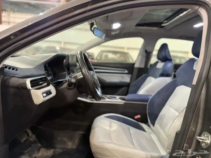 جيلي امجراند 7 موديل 2023 فل كامل . 9