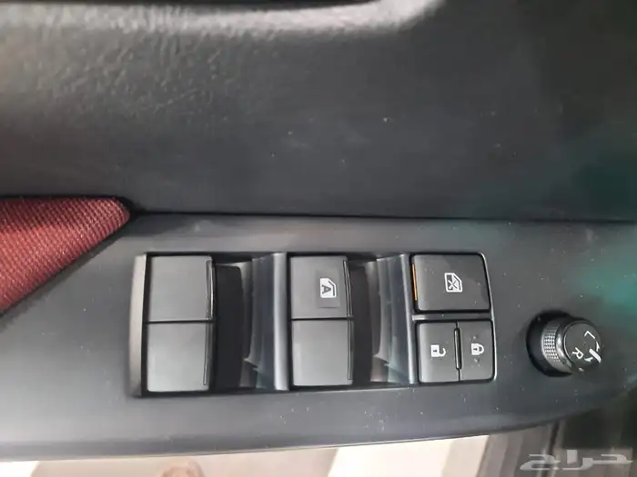 هايلوكس غمارتين دبل بريمي 2025 ديزل 2.4 قير توماتيك 14