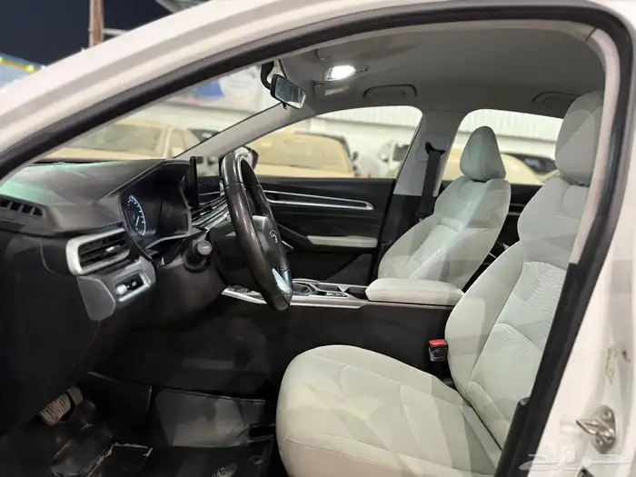 جيلي امجراند 7 موديل 2023 بحالة ممتازة. 9