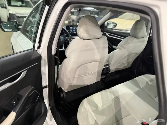 جيلي امجراند 7 موديل 2023 بحالة ممتازة. 24