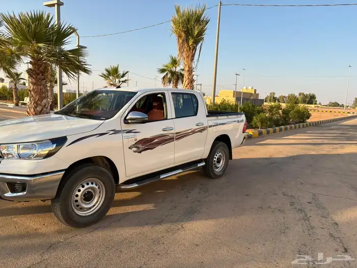 هايلوكس 2023 GL ديزل 4